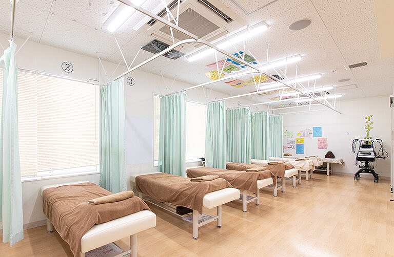藤接骨院の正社員 あん摩マッサージ指圧師 接骨院・整骨院 鍼灸整骨院の求人情報イメージ1