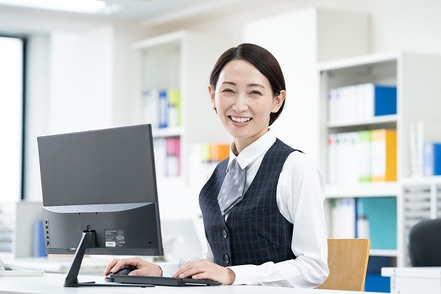 正社員 事務員 病院・クリニックの求人情報イメージ1