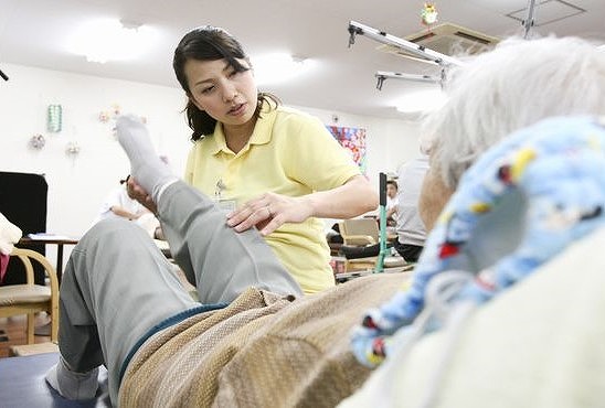 らいおんハートリハビリ温泉デイサービスの正社員 機能訓練指導員 介護施設・デイサービスの求人情報イメージ3