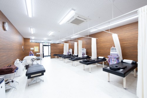 LIFIX絆 成瀬きずなはりきゅう接骨院の正社員 鍼灸師 接骨院・整骨院 鍼灸整骨院求人イメージ