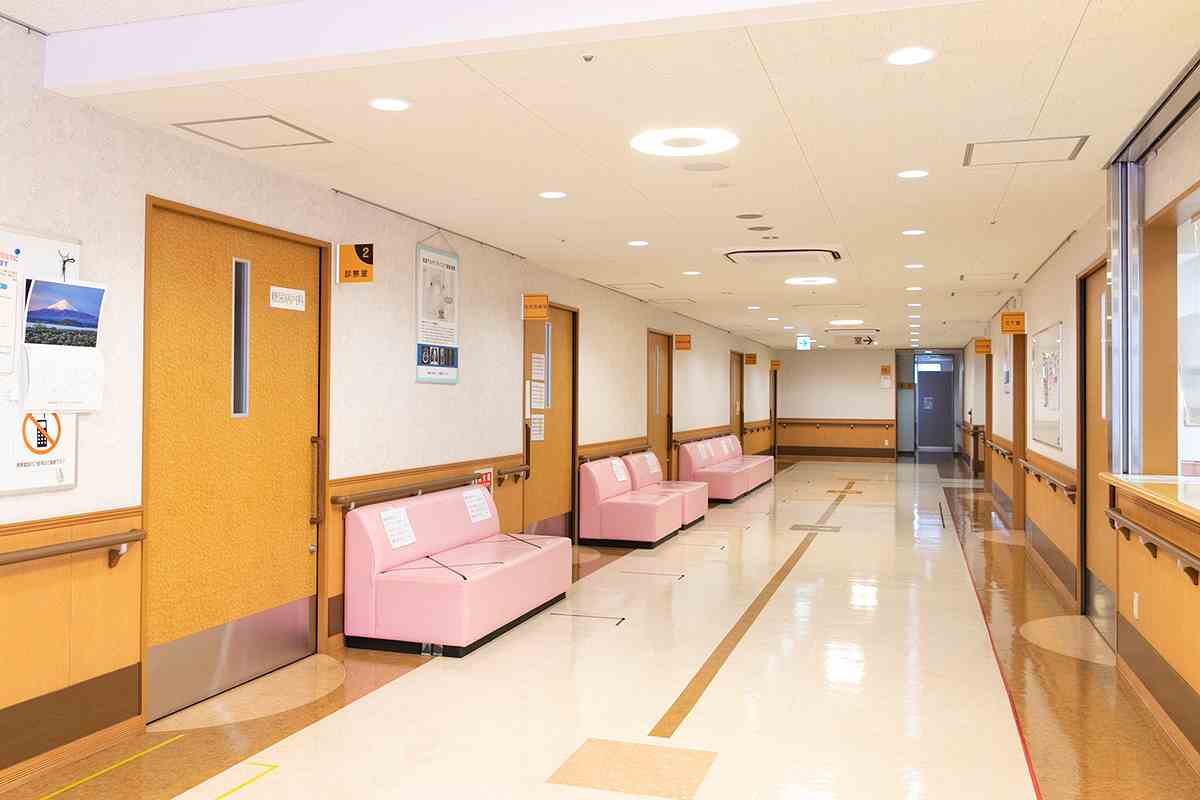 正社員 看護助手 病院・クリニックの求人情報イメージ1