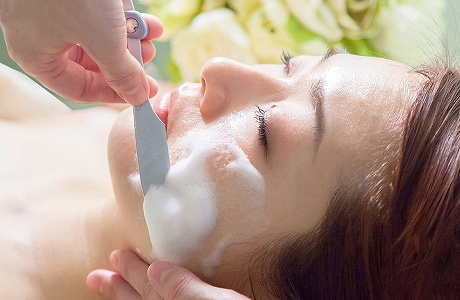 ブライダルエステ専門店 美4サロン心斎橋店の正社員 エステティシャン サロン・整体院の求人情報イメージ5