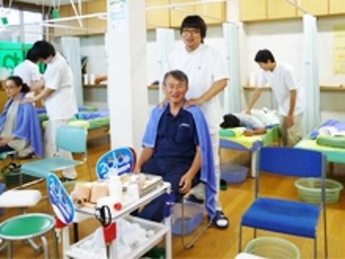 中部メディカルの正社員 あん摩マッサージ指圧師 接骨院・整骨院 鍼灸整骨院求人イメージ