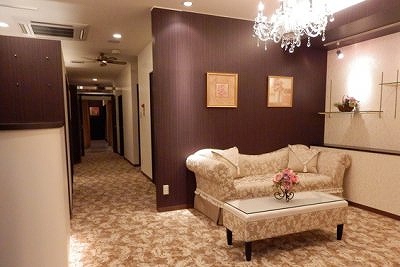 ブライダルエステ専門店 美4サロン金山店の正社員 エステティシャン サロン・整体院の求人情報イメージ1