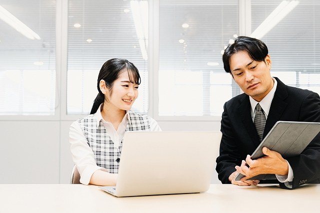 正社員 事務員 病院・クリニック求人イメージ