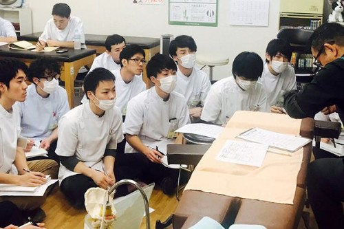 アムール 八幡小通り整骨院の正社員 柔道整復師 接骨院・整骨院 鍼灸整骨院求人イメージ